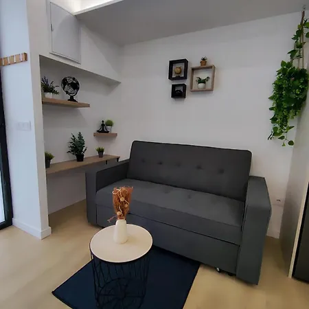 Rio Turia Jirafa 아파트